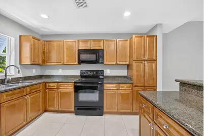 433 NE 1st Street, Pompano Beach, FL 33060 - Photo 10