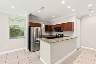 29 NE 24th Ave, Pompano Beach, FL 33062 - Photo 8