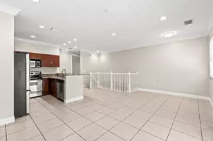29 NE 24th Ave, Pompano Beach, FL 33062 - Photo 10