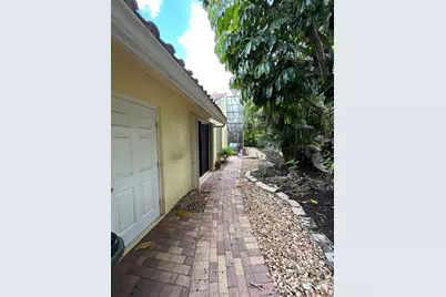 1330 NW 22nd Avenue, Delray Beach, FL 33445 - Photo 6