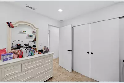 7701 NW 56th Avenue, Fort Lauderdale, FL 33073 - Photo 38