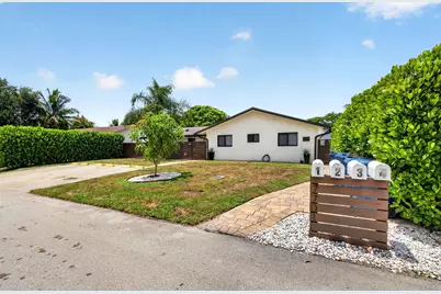 7701 NW 56th Avenue, Fort Lauderdale, FL 33073 - Photo 1