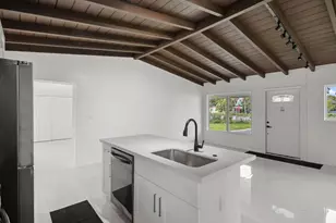 1530 NW 18th Ct, Fort Lauderdale, FL 33311 - Photo 8