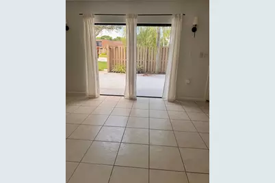 904 9th Court, Palm Beach Gardens, FL 33410 - Photo 2