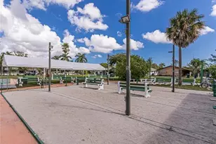 925 SW 11th Ave, Hallandale Beach, FL 33009 - Photo 48