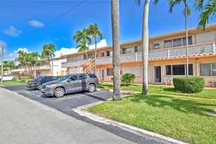 925 SW 11th Ave, Hallandale Beach, FL 33009 - Photo 4
