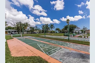 925 SW 11th Avenue #Unit j17, Hallandale Beach, FL 33009 - Photo 50