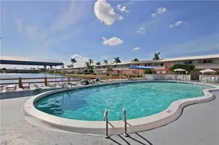 925 SW 11th Ave, Hallandale Beach, FL 33009 - Photo 44