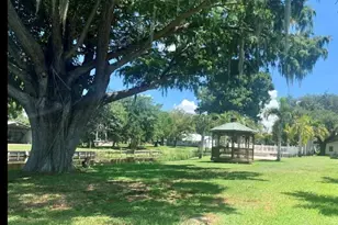 3203 SE 29th Ln, Okeechobee, FL 34974 - Photo 10