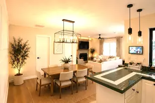 560 S Lake Dasha Dr, Plantation, FL 33324 - Photo 12