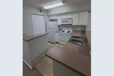 161 SW Palm Drive #204, Port Saint Lucie, FL 34986 - Photo 6