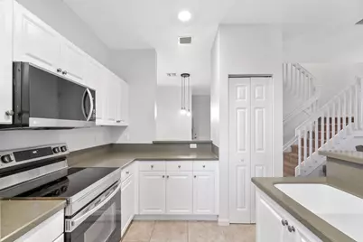 2022 Island Drive, Riviera Beach, FL 33404 - Photo 8