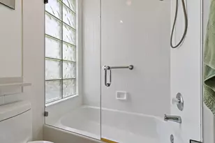 108 Euphrates Cir, Palm Beach Gardens, FL 33410 - Photo 24