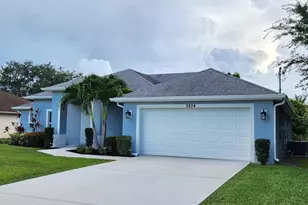 5834 NW Coosa Dr, Port Saint Lucie, FL 34986 - Photo 2