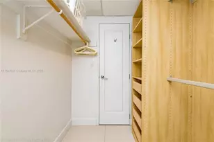 3901 S Ocean Dr, Hollywood, FL 33019 - Photo 12