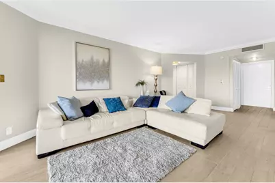 3836 Via Poinciana #607, Lake Worth, FL 33467 - Photo 2