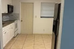1735 SW 44th Terrace, Fort Lauderdale, FL 33317 - Photo 4