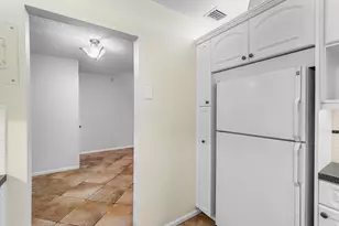 120 Cypress Club Dr, Pompano Beach, FL 33060 - Photo 10