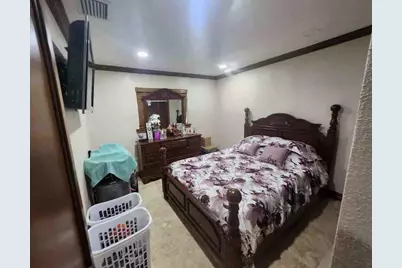 1195 NW 30th Place, Miami, FL 33125 - Photo 8