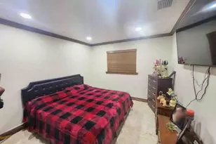 1195 NW 30th Pl, Miami, FL 33125 - Photo 12