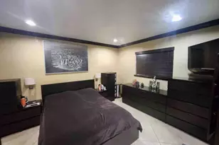 1195 NW 30th Pl, Miami, FL 33125 - Photo 18