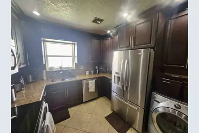 1195 NW 30th Place, Miami, FL 33125 - Photo 18