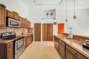 401 Leslie Dr, Hallandale Beach, FL 33009 - Photo 2