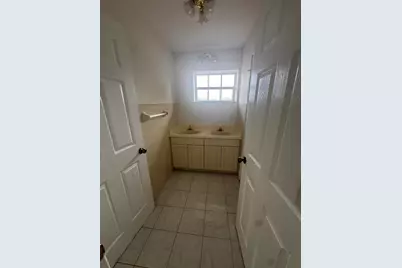 2320 NW 30th Way, Fort Lauderdale, FL 33311 - Photo 14