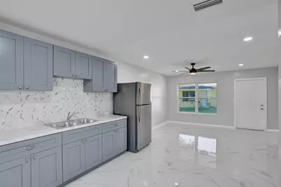 260 NE 41st Street, Oakland Park, FL 33334 - Photo 10
