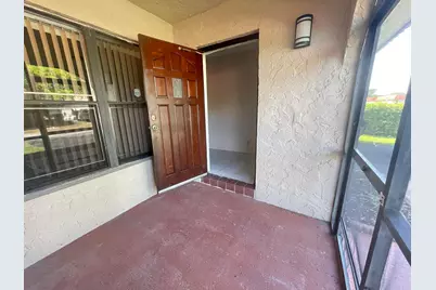 7112 NW 78th Avenue, Tamarac, FL 33321 - Photo 2