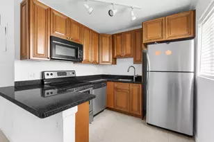 2655 NE 8th Ave, Wilton Manors, FL 33334 - Photo 1