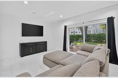 1030 Crystal Way #103, Delray Beach, FL 33444 - Photo 4
