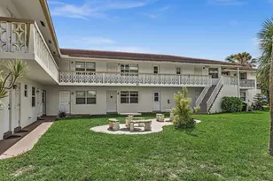 90 NE 19th Ave, Deerfield Beach, FL 33441 - Photo 2