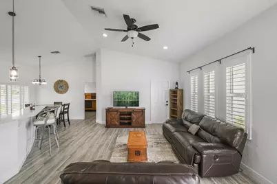 844 Lake Betty Drive, Lake Placid, FL 33852 - Photo 4