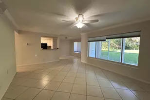 815 W Boynton Beach Blvd, Boynton Beach, FL 33426 - Photo 2