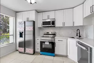 799 Hill Dr, West Palm Beach, FL 33415 - Photo 10