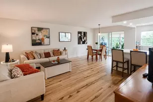 21 Colonial Club Dr, Boynton Beach, FL 33435 - Photo 4