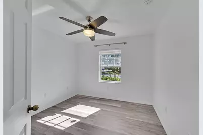 5361 NW 90th Avenue, Sunrise, FL 33351 - Photo 12