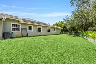 10668 NW 69th St, Parkland, FL 33076 - Photo 58