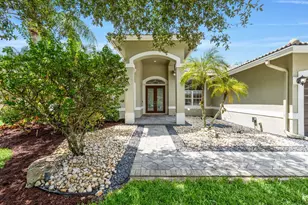 10668 NW 69th St, Parkland, FL 33076 - Photo 4