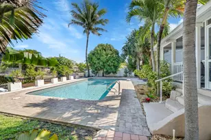 1771 NE 35th St, Oakland Park, FL 33334 - Photo 14
