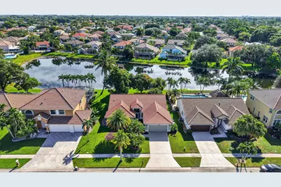 5756 Descartes Circle, Boynton Beach, FL 33472 - Photo 2