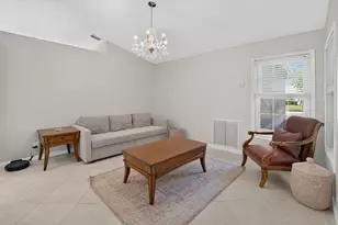 5756 Descartes Cir, Boynton Beach, FL 33472 - Photo 10