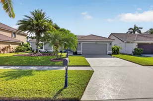 5756 Descartes Cir, Boynton Beach, FL 33472 - Photo 2