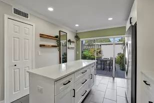 4799 NW 9th Ave, Deerfield Beach, FL 33064 - Photo 8
