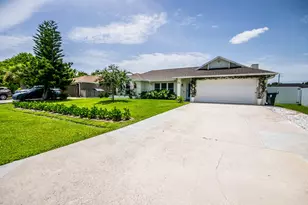 272 SW Fairchild Ave, Port Saint Lucie, FL 34984 - Photo 2