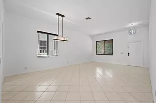 886 Sunflower Cir, Weston, FL 33327 - Photo 8