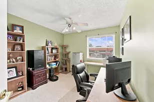 8945 NW 23rd St, Coral Springs, FL 33065 - Photo 18