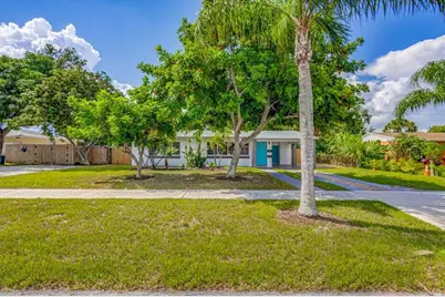 512 Bayberry Drive, Lake Park, FL 33403 - Photo 4