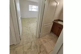 677 NE 24th St, Miami, FL 33137 - Photo 6